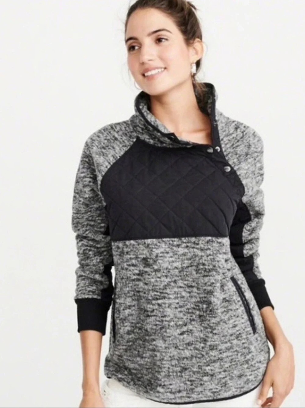 Abercrombie & Fitch Asymmetrical Snap-Up Quilted Fleece Pullover Grey & Black
